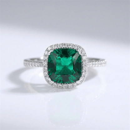 ANILLO DE COJÍN CON HALO DE ESMERALDA VERDE