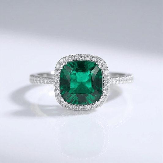ANILLO DE COJÍN CON HALO DE ESMERALDA VERDE