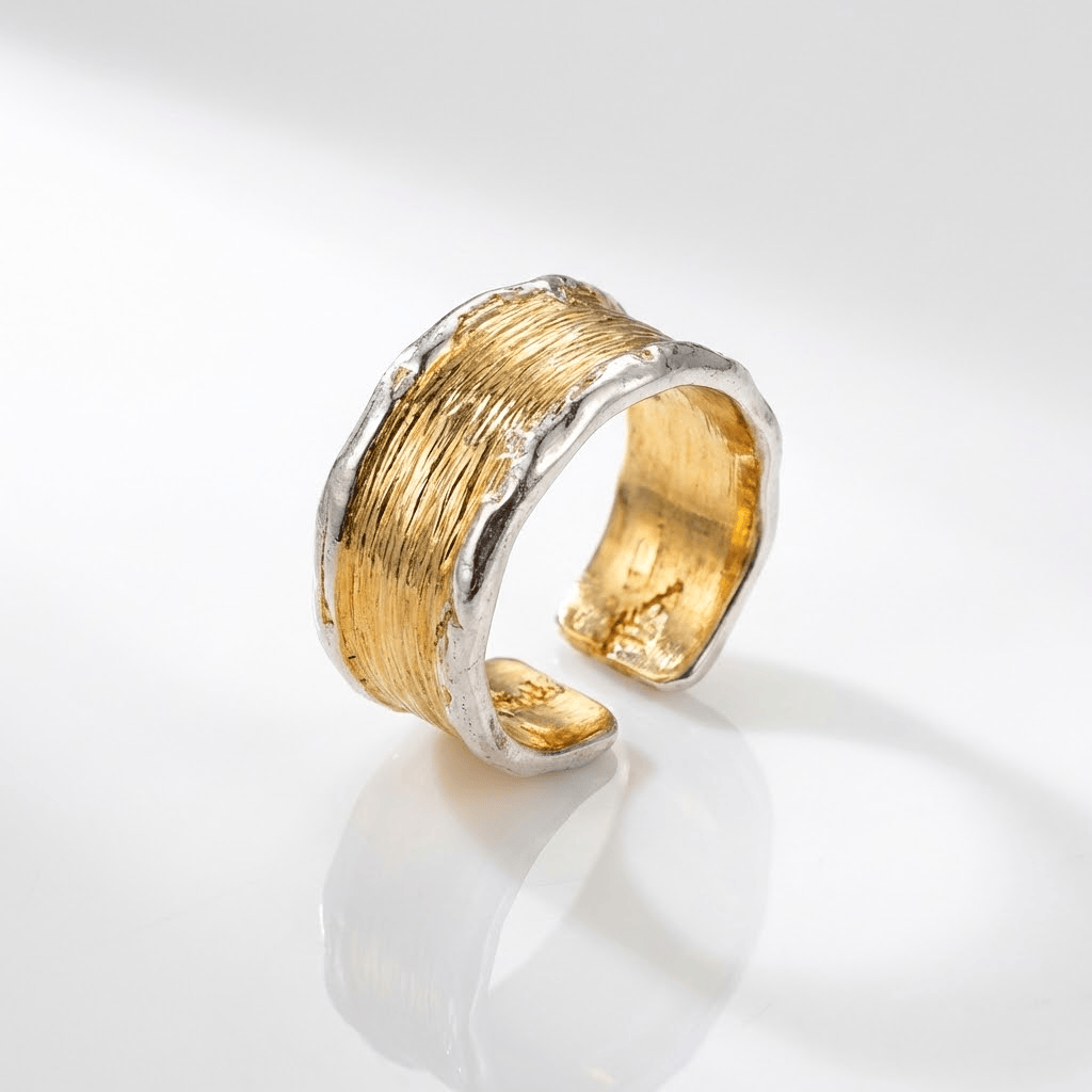 ANILLO BICOLOR DE ORO Y PLATA HECHO A MANO (AJUSTABLE)