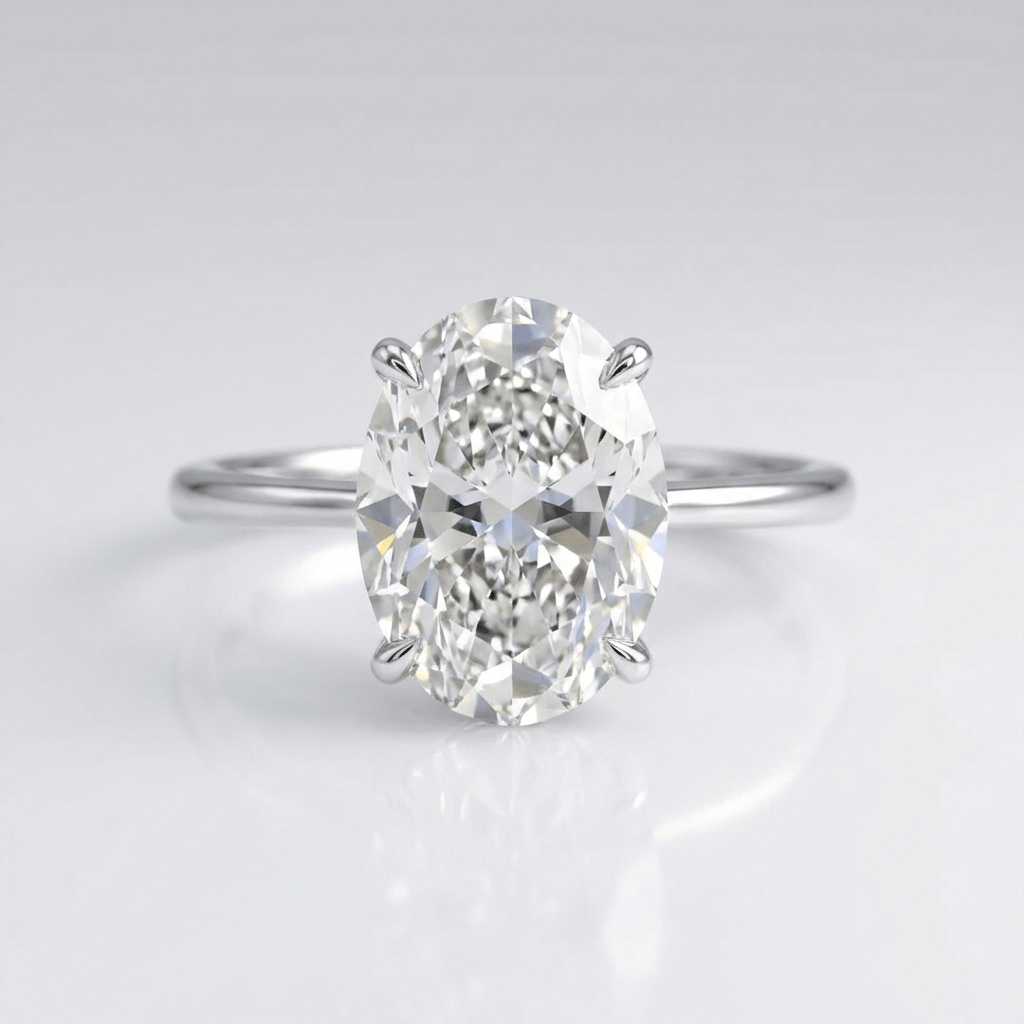 ANILLO SOLITARIO DE DIAMANTE OVALADO