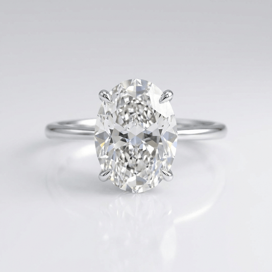 ANILLO SOLITARIO DE DIAMANTE OVALADO