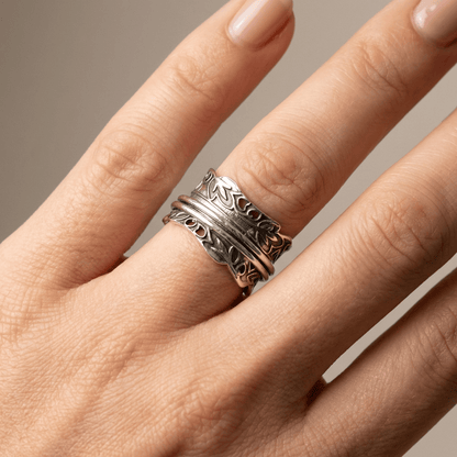 ANILLO DE PLATA CON CIRCONITAS EN CAPAS