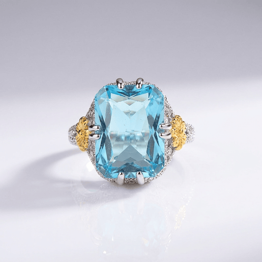 ANILLO VINTAGE DE AGUAMARINA Y ORO