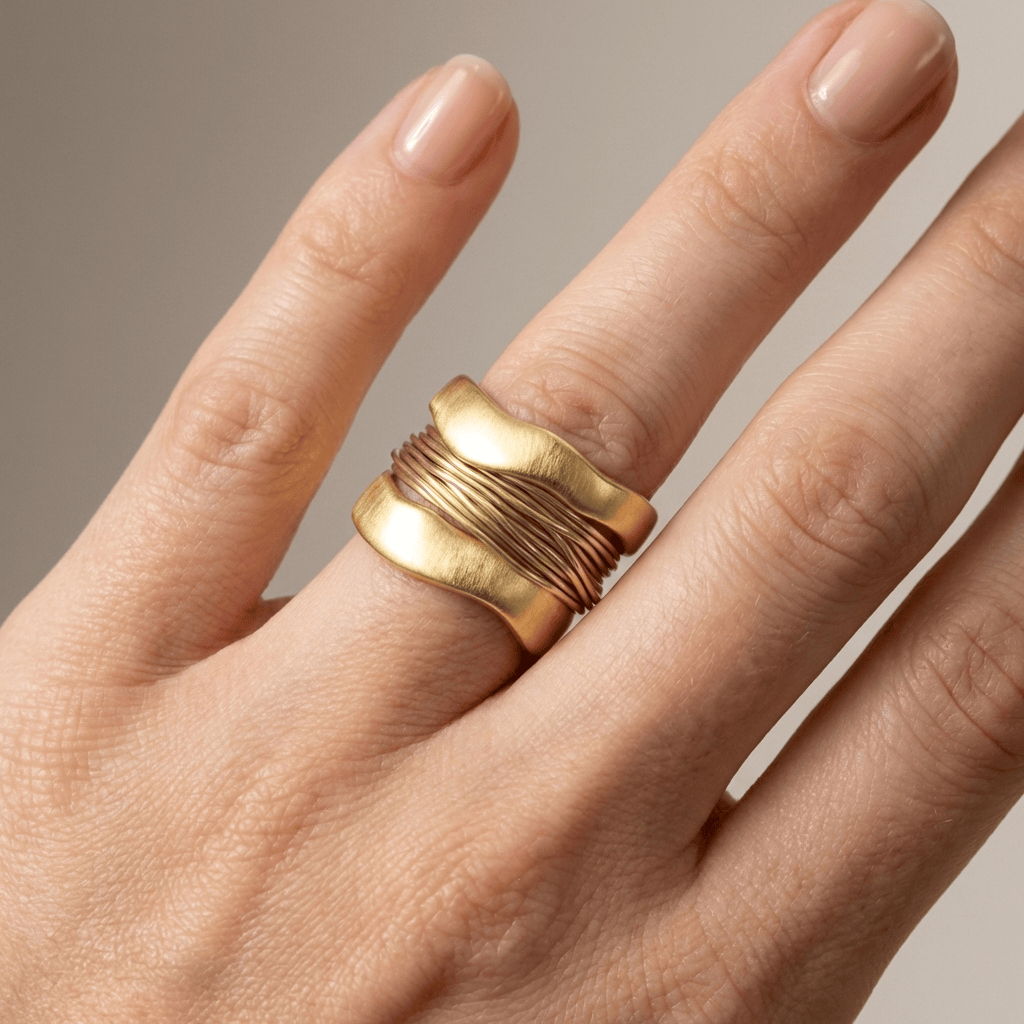 ANILLO DE PLATA Y ORO HECHO A MANO CON ENVOLTURA DE ALAMBRE