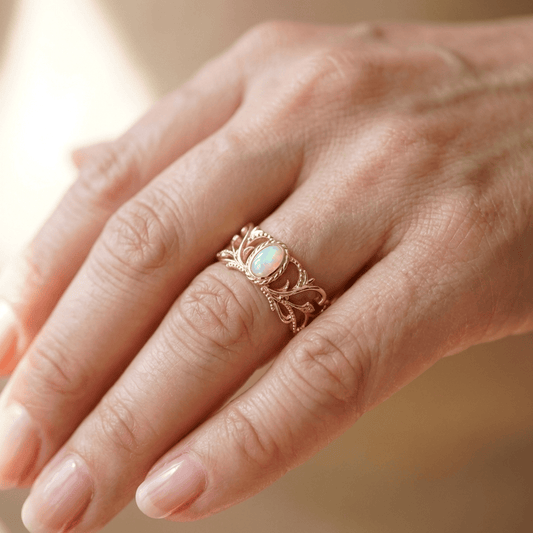ANILLO DE ALAS CELESTIALES DE ÓPALO Y ORO ROSA - (AJUSTABLE)