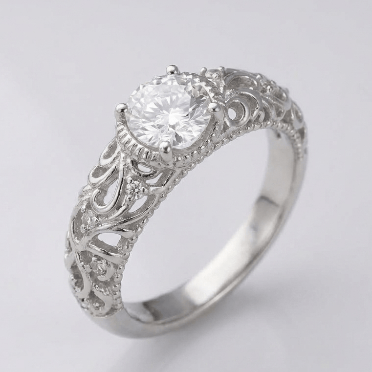 ANILLO VINTAGE DE PLATA CON CIRCONITA Y FORMATO COJÍN