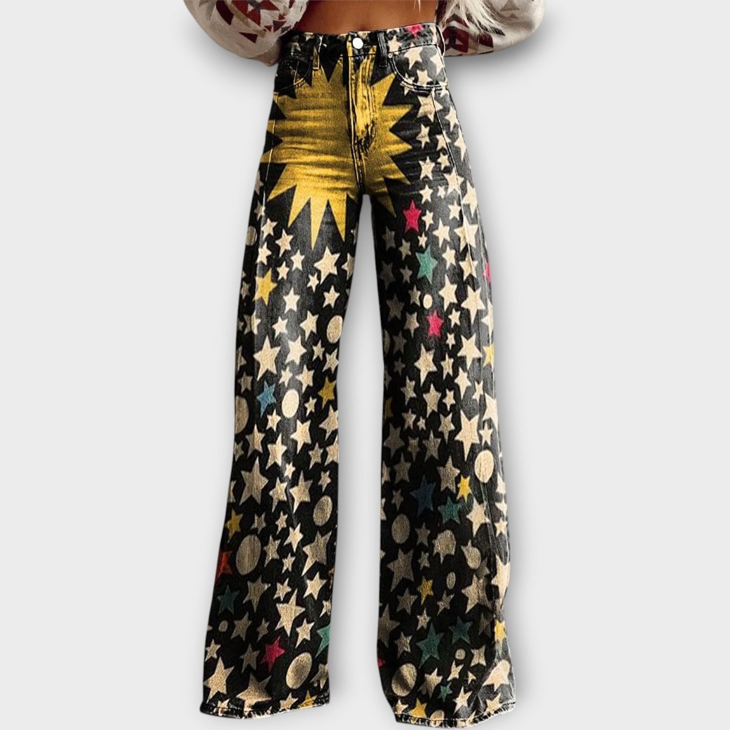 Pantalones de mezclilla con estampados astrales