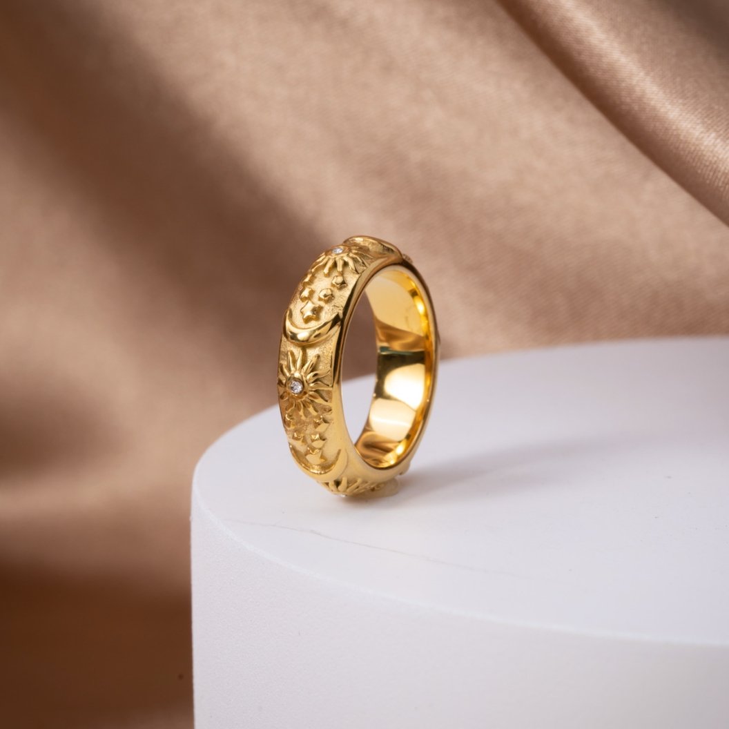 Anillo de oro celestial