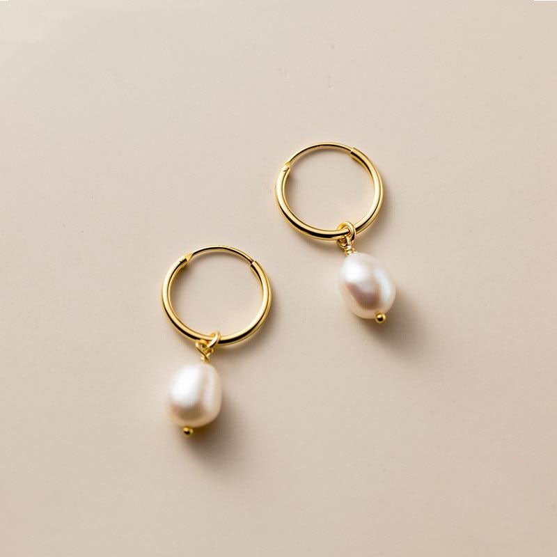 Aretes de aro Bella con perlas de agua dulce