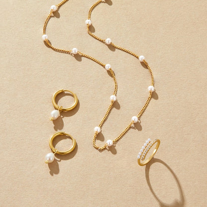 Aretes de aro Bella con perlas de agua dulce